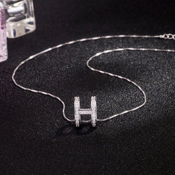 *925 Sterling Silver Diamond H Letter Necklace B - Picture 2 of 4